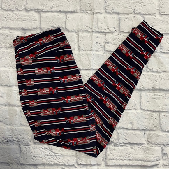 LuLaRoe TC Firetruck Leggings - Picture 1 of 3